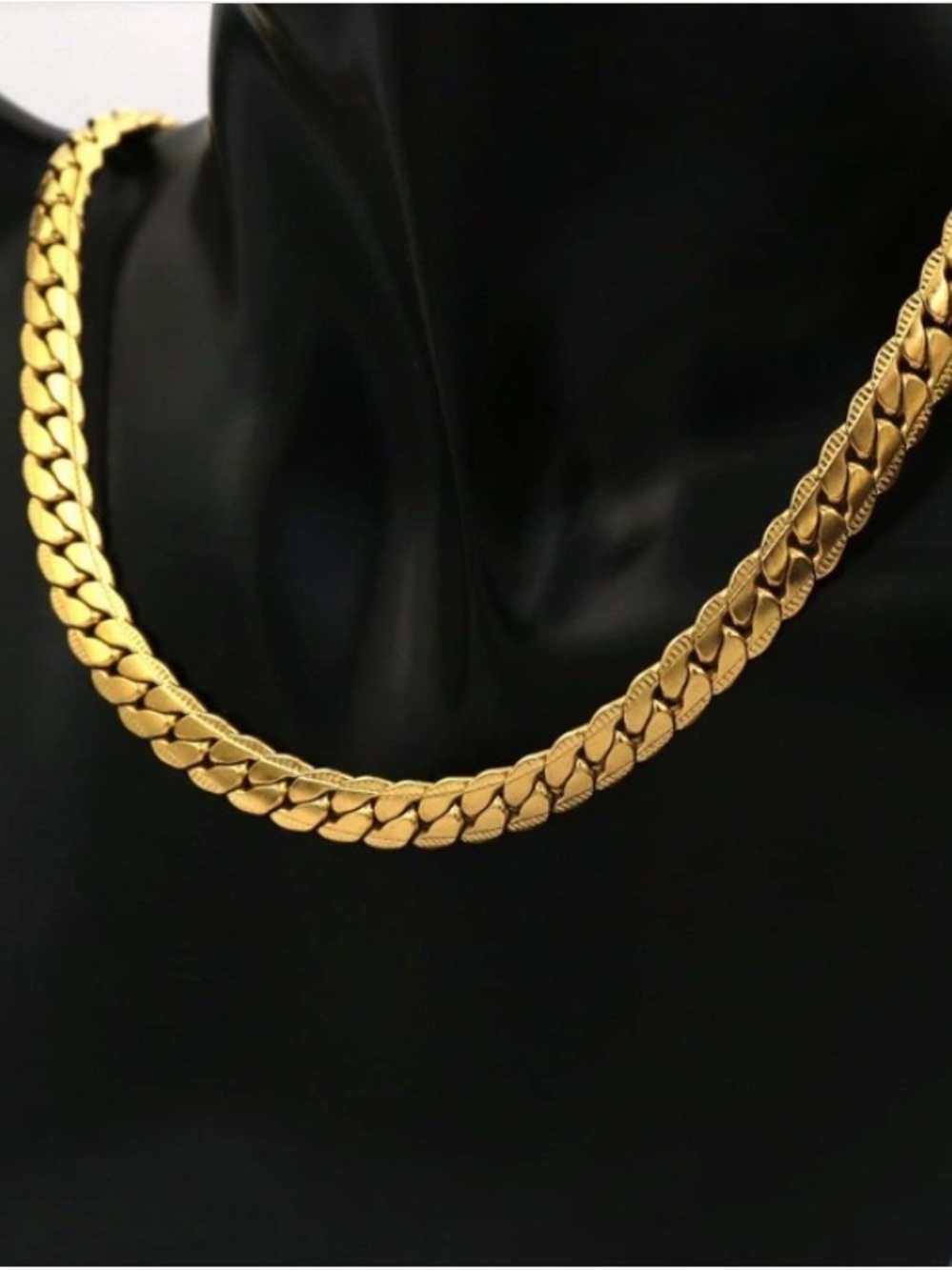 Mens Waterproof Cuban Link Necklace 6.8mm - Gold Plated